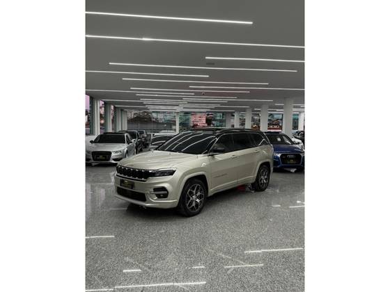 JEEP COMMANDER 1.3 T270 TURBO FLEX OVERLAND AT6 JEEP COMMANDER 1.3 T270 TURBO FLEX OVERLAND AT6